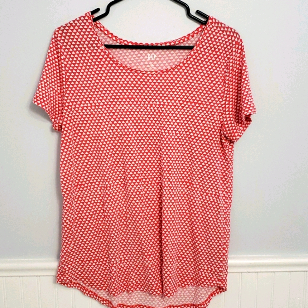Gap Coral Triangle Pattern Shirt